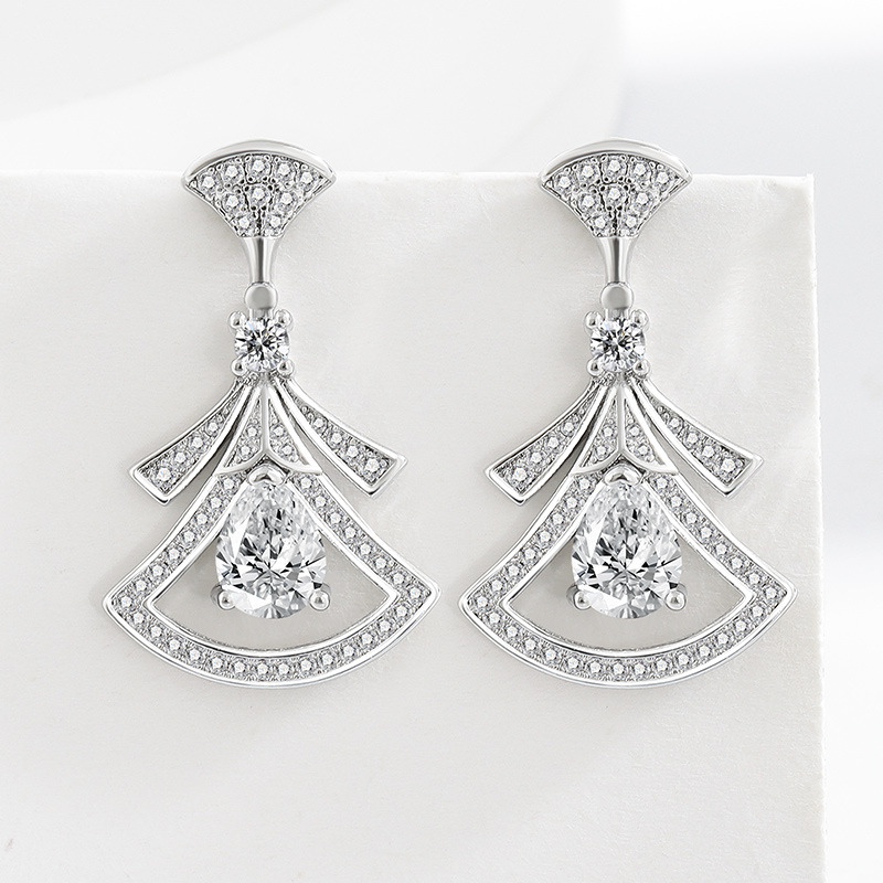 Boucles d'oreilles exquises en - Body Jewelry Kit avis et prix